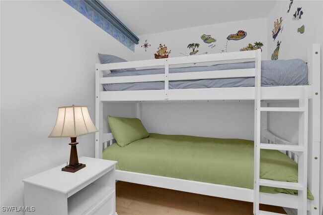 Building Photo - 4901 Gulf Shore Blvd N