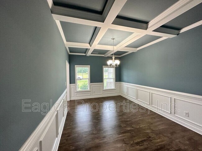 Building Photo - 451 Fallingbrook Dr