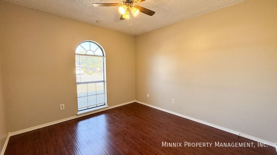 Building Photo - 2509 79th St