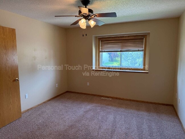 Building Photo - 3502 28th St SW