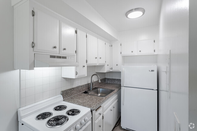 Kitchen - Veteran Apartments