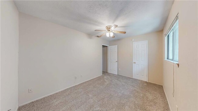 Building Photo - 1004 Verde Dr