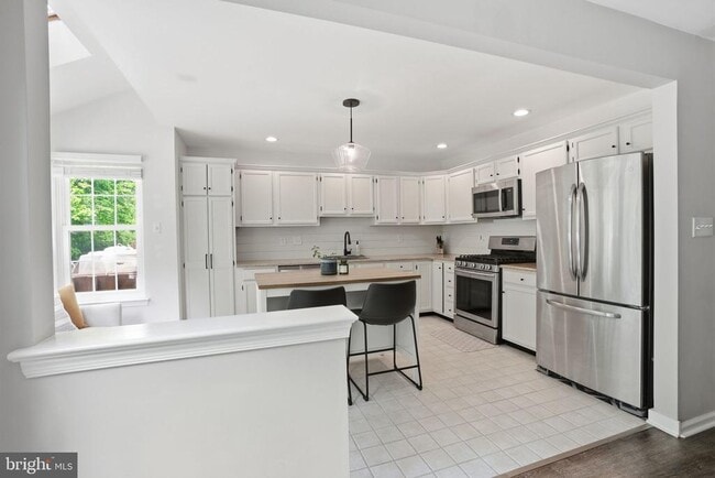 Building Photo - 138 Medinah Dr