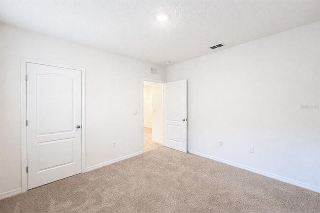 Building Photo - 292 Sofia Ln