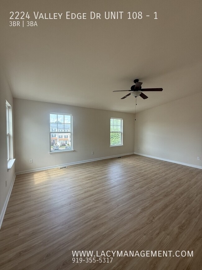 Building Photo - 2224 Valley Edge Dr