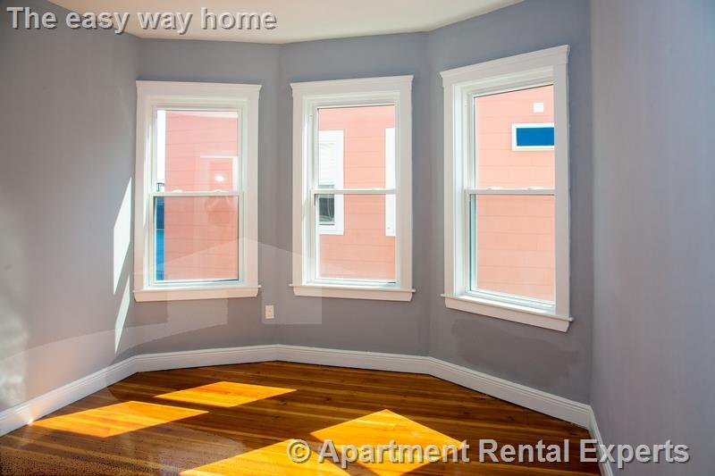 Building Photo - 376 Prospect St