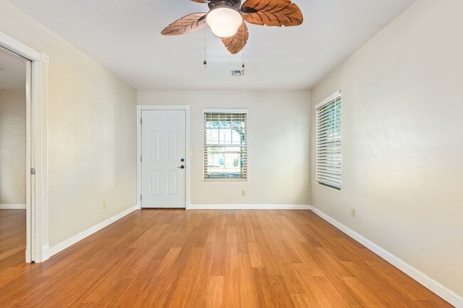 Building Photo - Charming Home in Garfield District – Renovated w/ Hardwood Floors, Granite Counters, In-Unit W/D ...