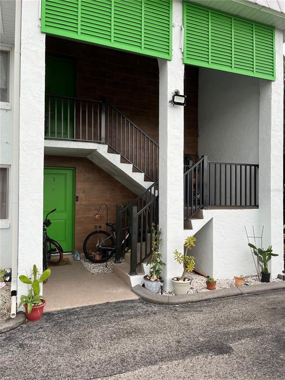 Building Photo - 4963 Viceroy St