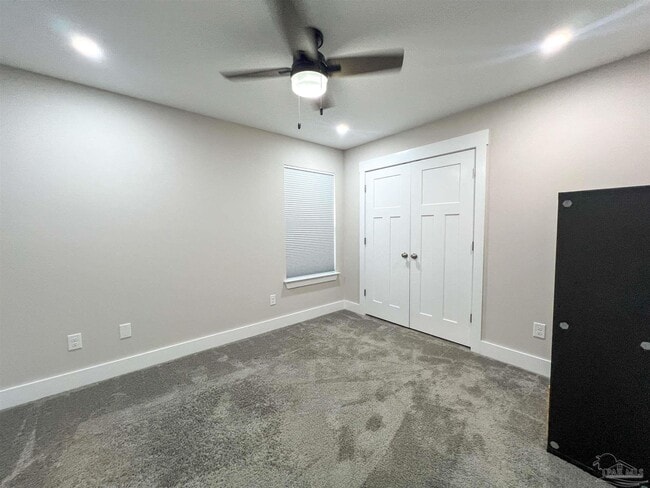 Building Photo - 5686 Dunridge Drive