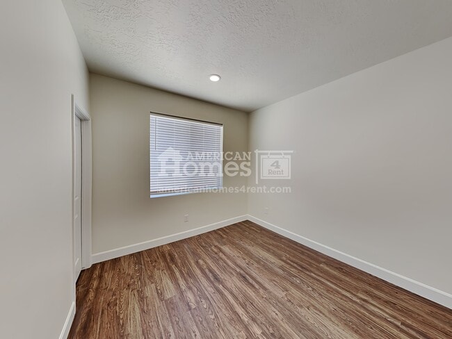 Building Photo - 4304 N Poplar Street