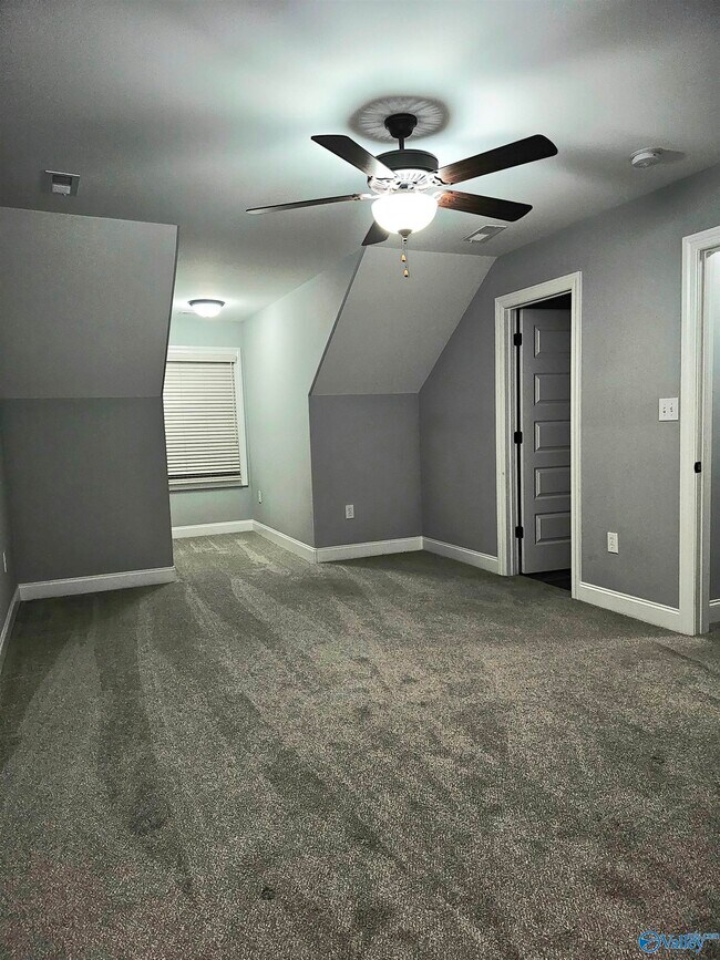 Building Photo - 2625 Mountain Stream Way SE