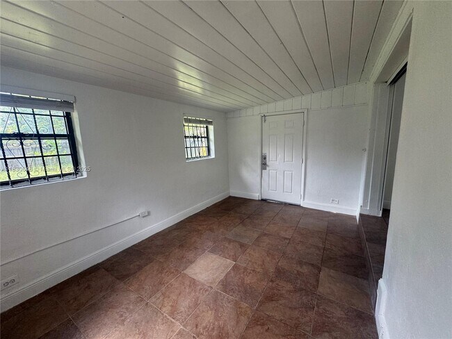 Building Photo - 1610 NW 132nd St