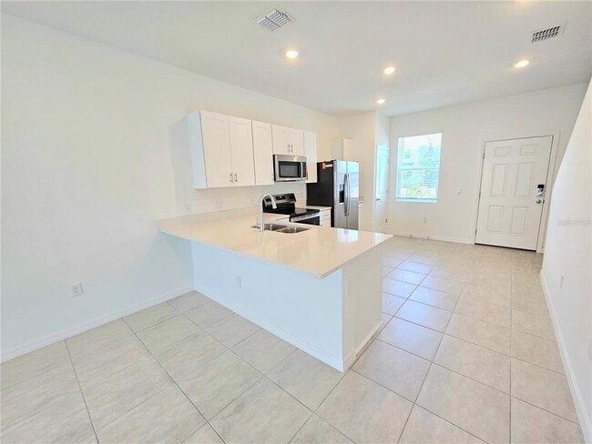 Building Photo - 3098 Skyline Lp