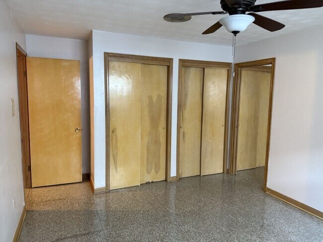 Building Photo - 956 Bonnabel Blvd