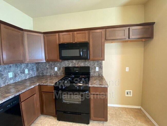 Building Photo - 2912 Thompson Farm Ln