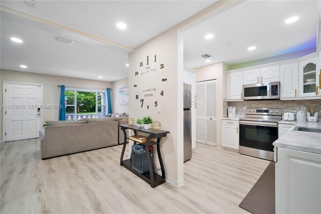 Building Photo - 951 NW 148th St