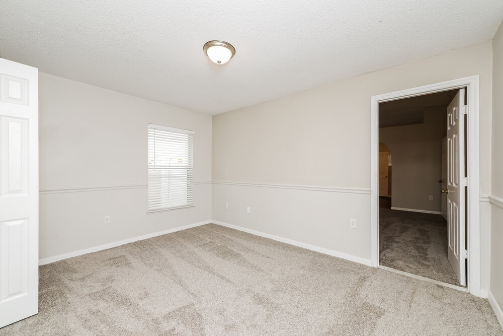 Building Photo - 12814 Lake Vista Dr