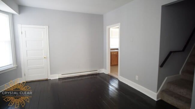 Building Photo - 125 W 23rd St