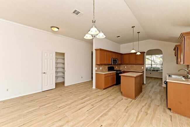 Building Photo - 14604 Dreamtime Ln