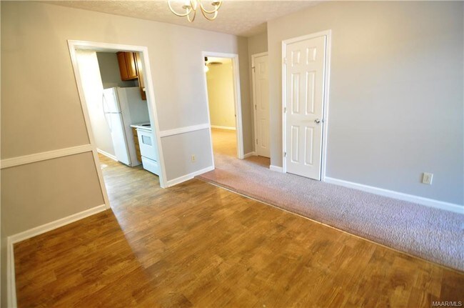 Building Photo - 169 E 6th St