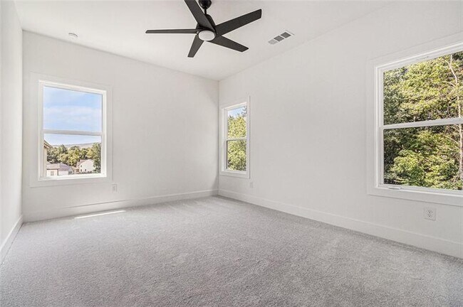 Building Photo - 7043 Foundry Dr