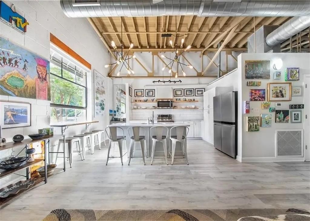 Building Photo - 308 St Louis St