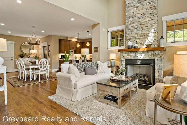 Building Photo - 2 br, 3.5 bath House - 14 Fitzgerald Rd