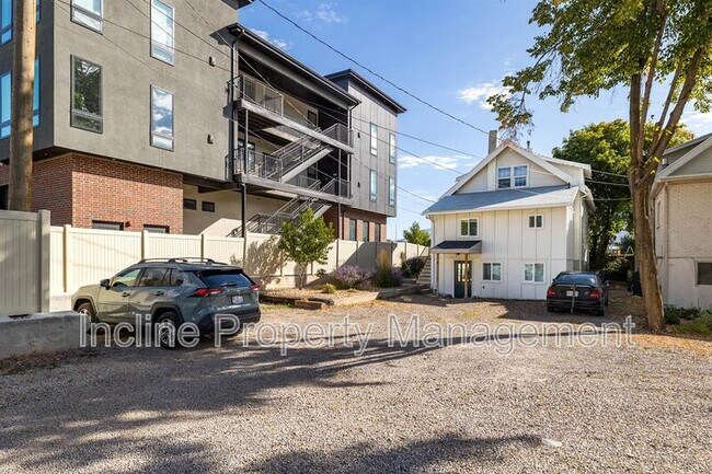 Building Photo - 43 N 100 W