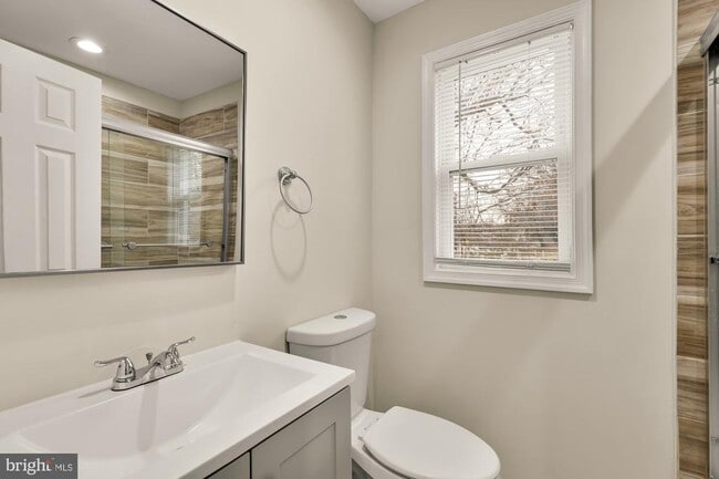 Building Photo - 4131 Hunt Pl NE