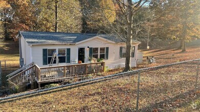 Building Photo - 331 Co Rd 135