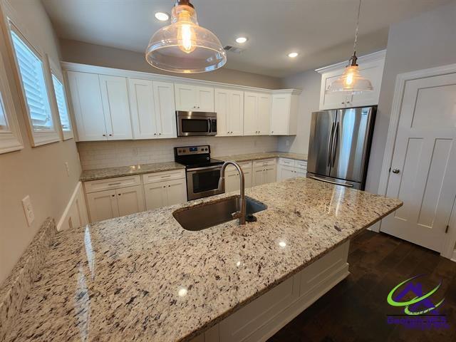 Building Photo - 101 Cascades Ct