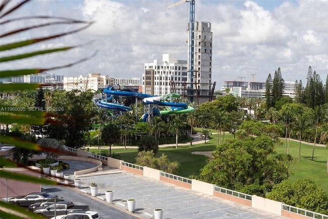 Building Photo - 20301 W Country Club Dr