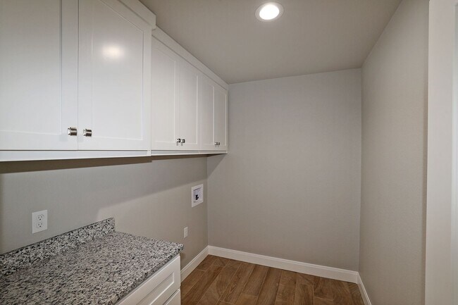 Building Photo - Available with Our Lease with Purchase Opt...