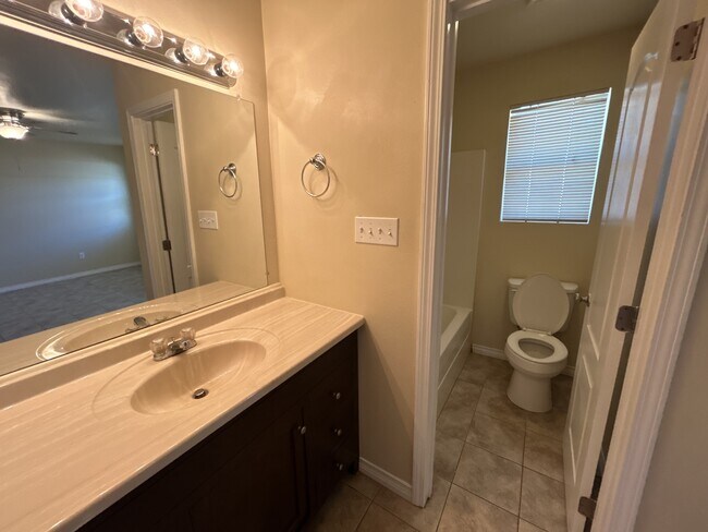 Building Photo - 3301 Pecan Dr