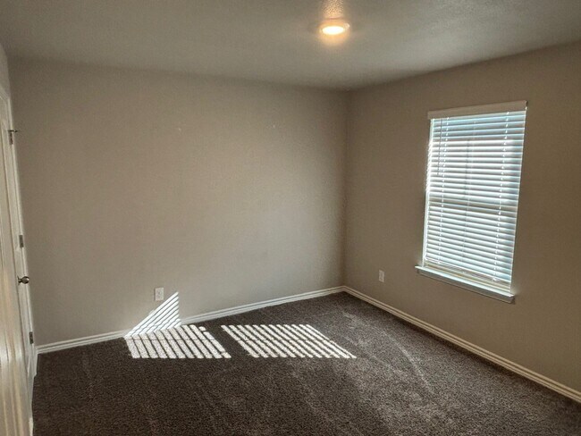 Building Photo - 7326 Tristan Dr