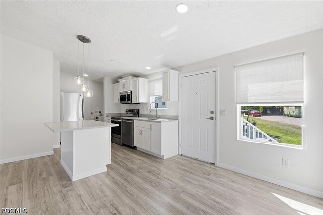 Building Photo - 730 Chippewa Trail