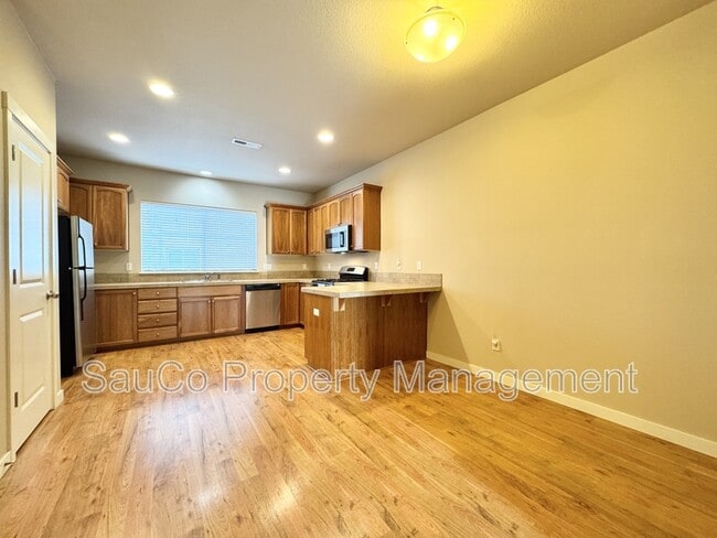 Building Photo - 10438 SW Akilean Terrace