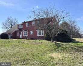 Building Photo - 723 Godshall Rd