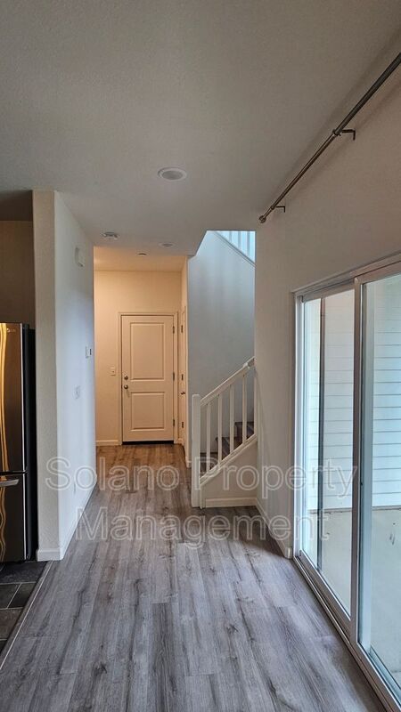 Building Photo - 1205 Niemann St