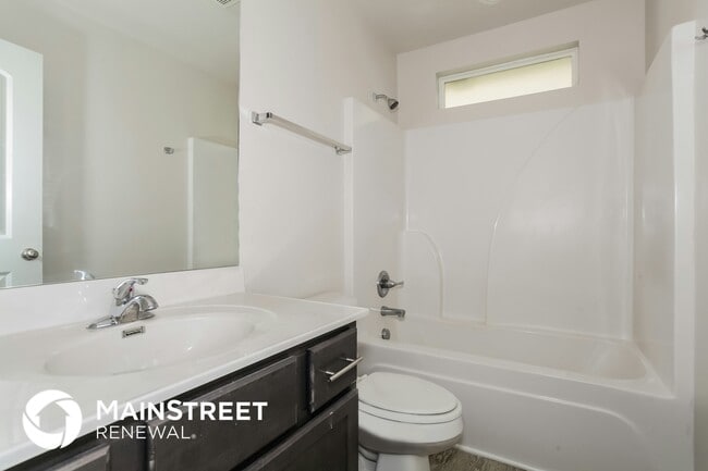 Building Photo - 2204 Walcot Way