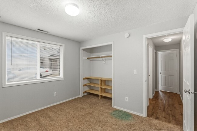 Building Photo - Beautiful 3 Bedroom, 2 Bath Home with Open Concept & Spacious Backyard