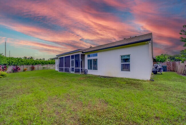 Building Photo - 1853 Shower Tree Way
