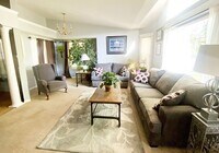 Building Photo - Stunning 4 Bedroom Home in Cliffside Commu...
