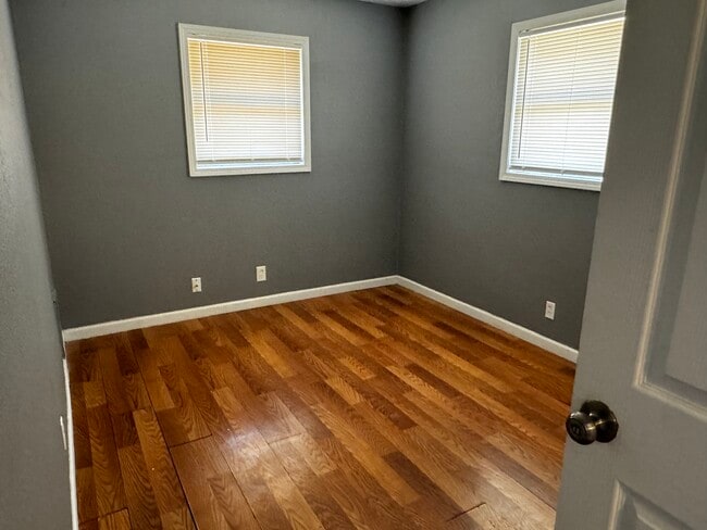 Building Photo - 1911 41st St