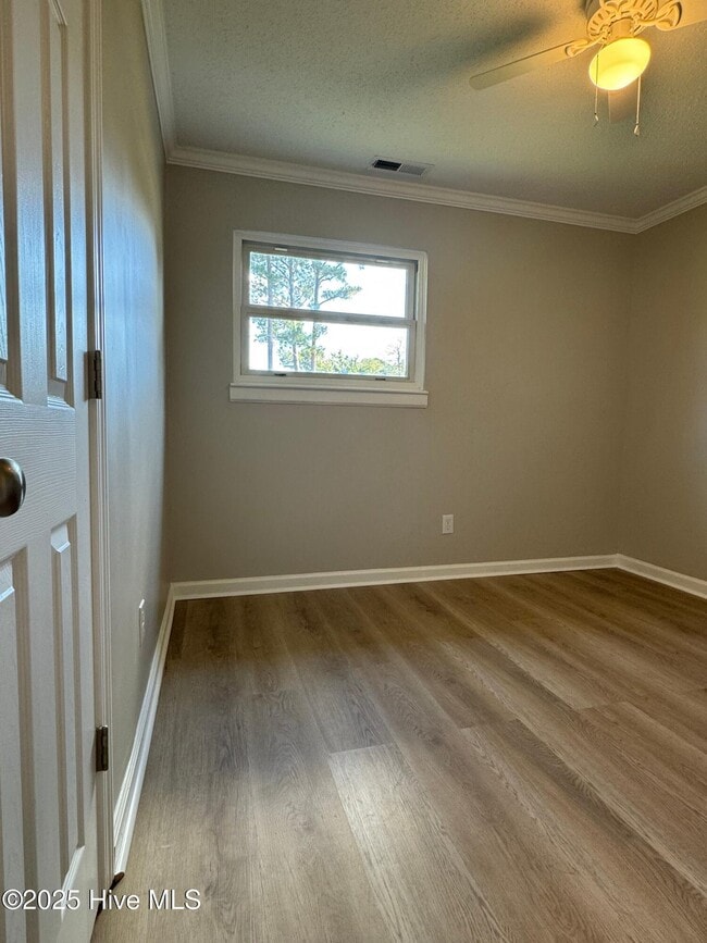 Building Photo - 502 Dale Ct
