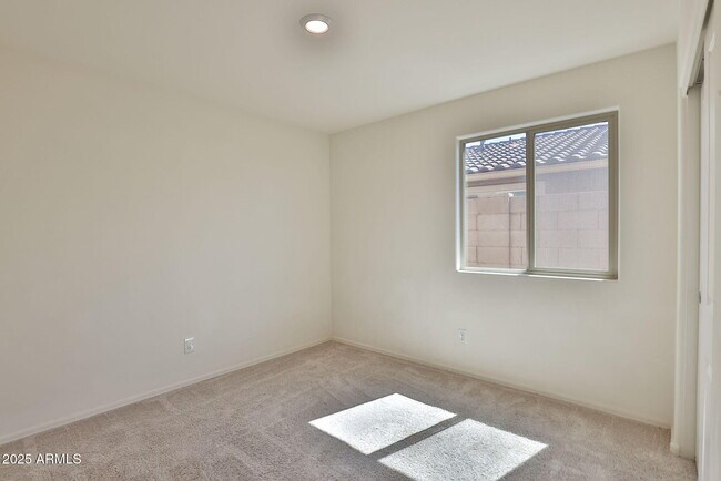 Building Photo - 25847 W Winston Dr