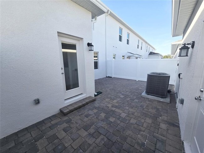 Building Photo - 2376 Rider Rain Ln