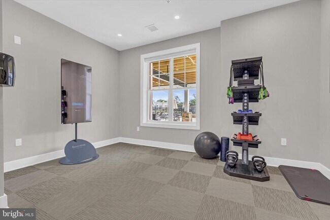 Building Photo - 302 Arya Ln