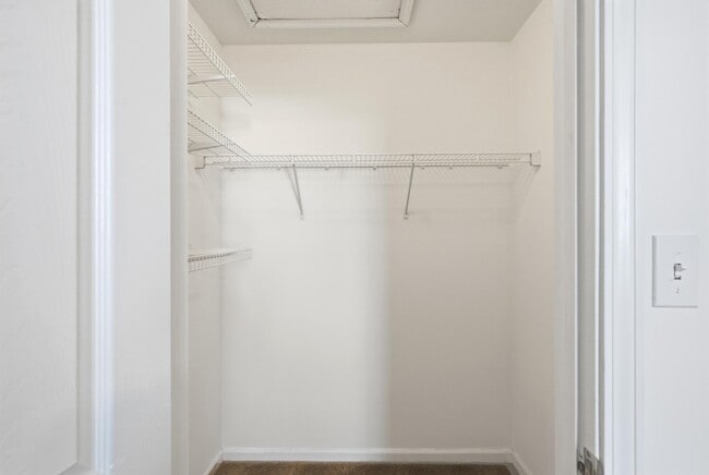 Building Photo - 3509 La Mesa Dr