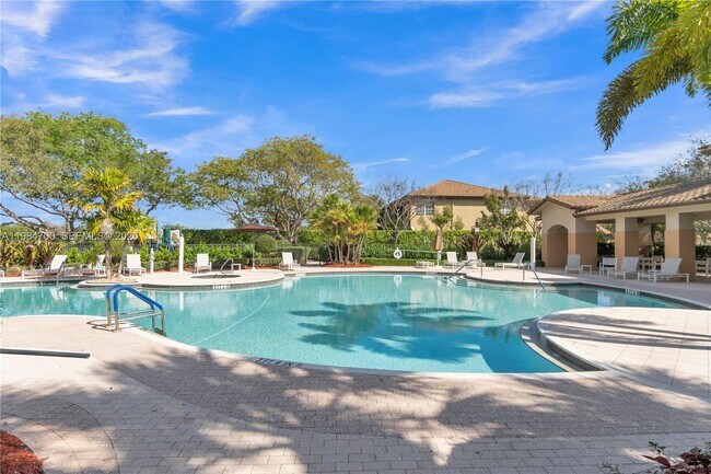 Building Photo - 8200 NW 128th Ln